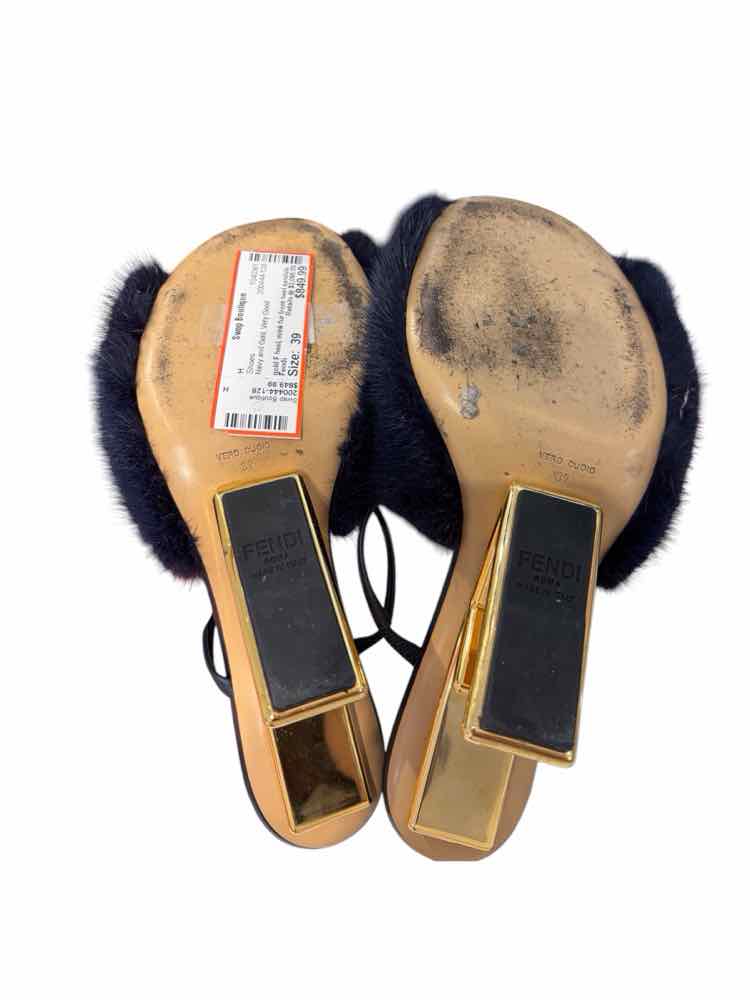 Fendi Navy and Gold Size 39 Shoes