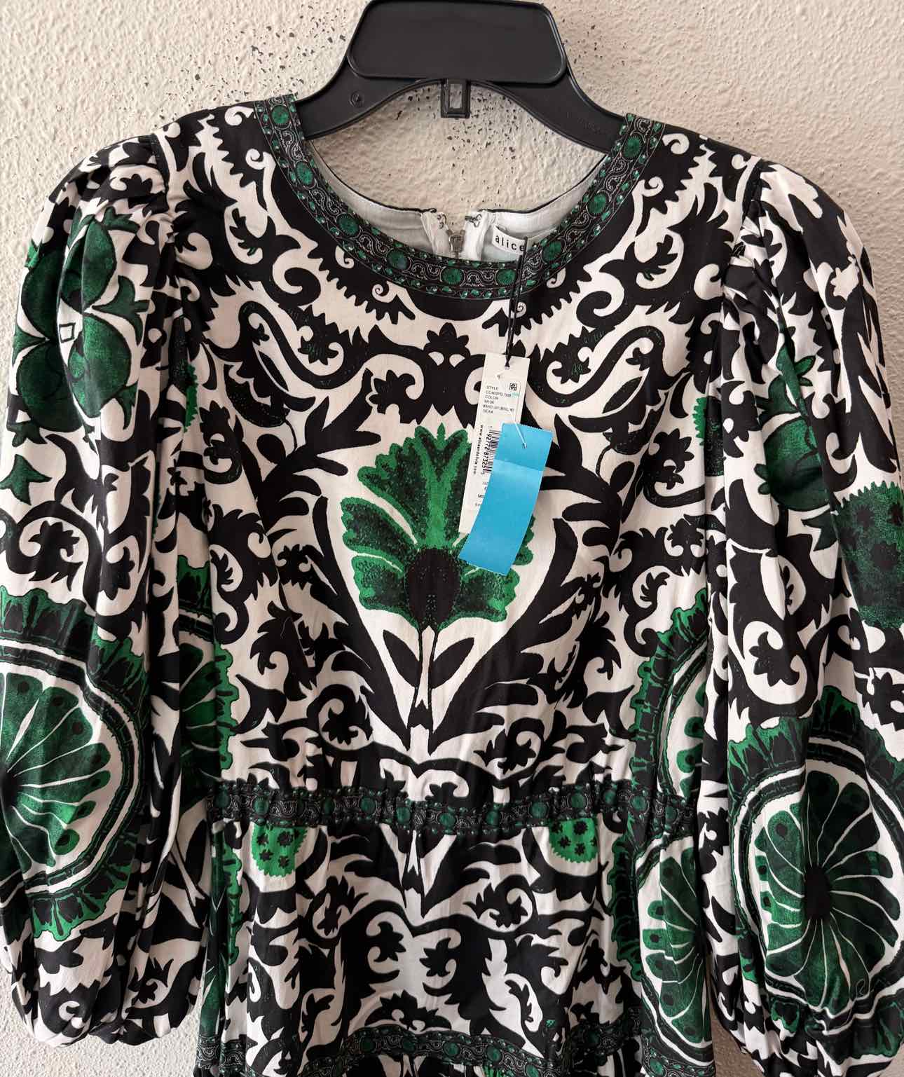 alice + olivia White Multi Size 6 Dress