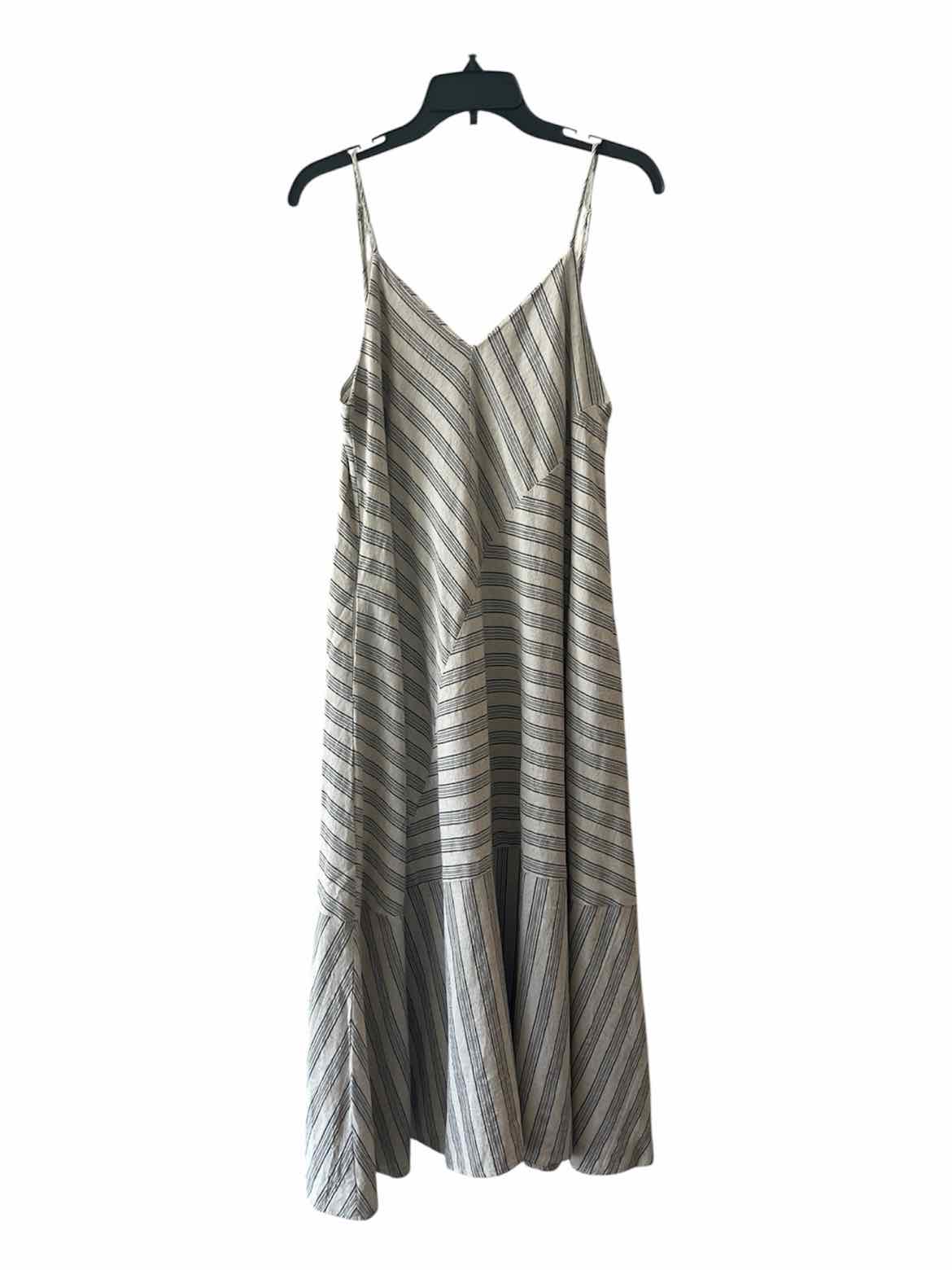 Grade & Gather Cream and Gray Size S Dress