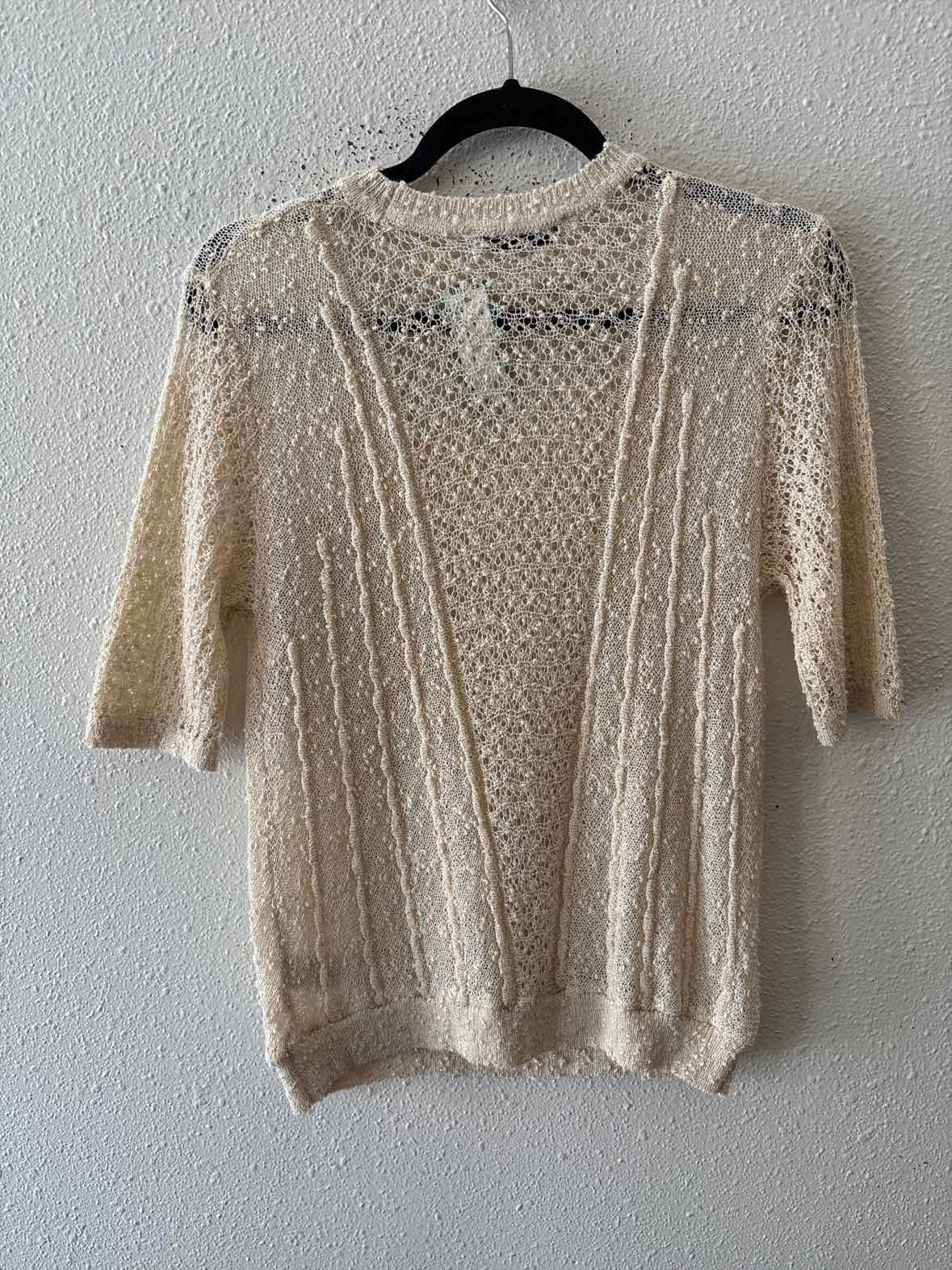 Zara Cream Size M Shirt