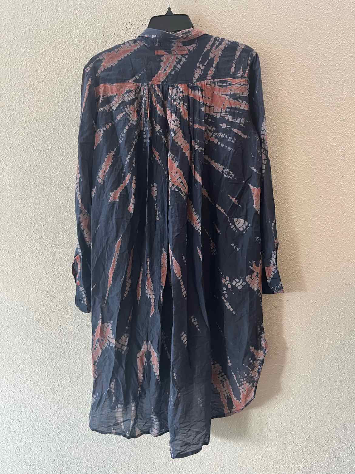 Roller Rabbit navy multi Size L Dress