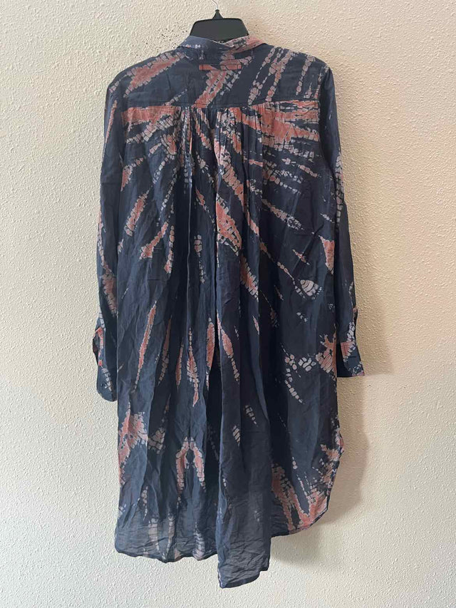 Roller Rabbit navy multi Size L Dress
