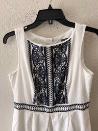 Taylor White and navy Size 8 Dress