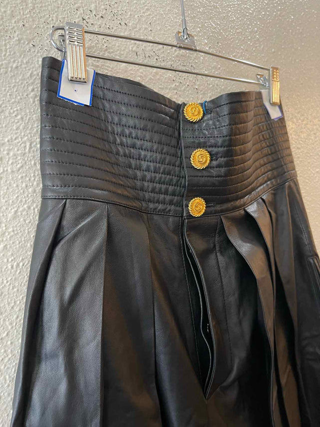 Gucci Black Size 40 Pants