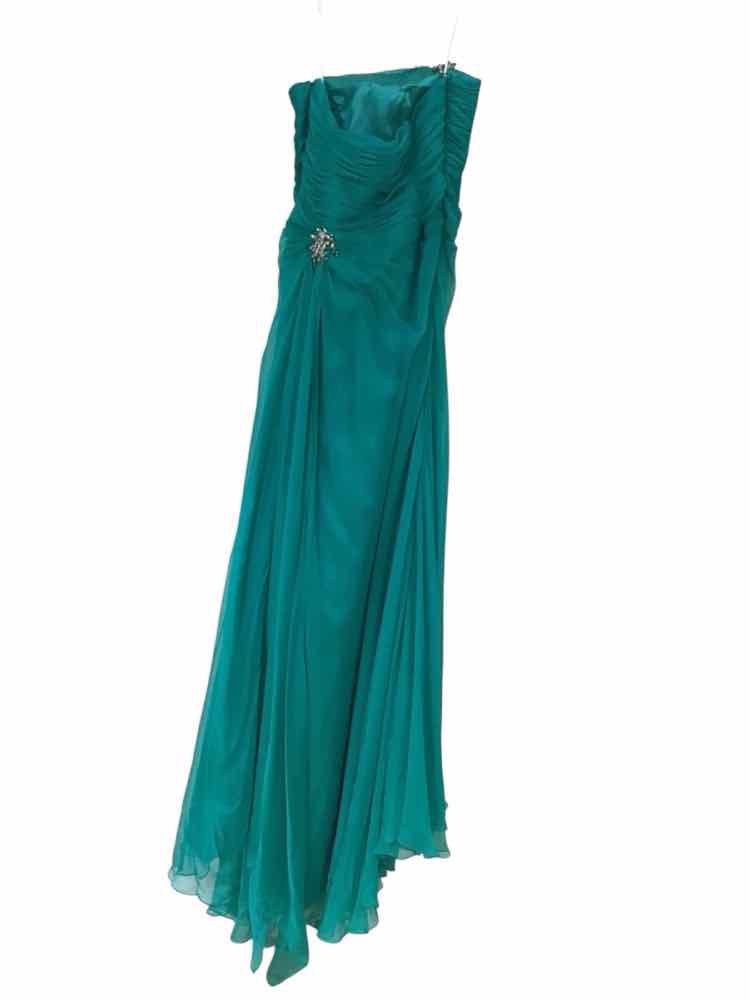 St.Thomas Emerald Size 14 Dress