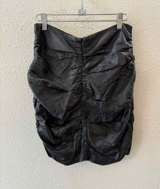 ASTR Black Size M Skirt