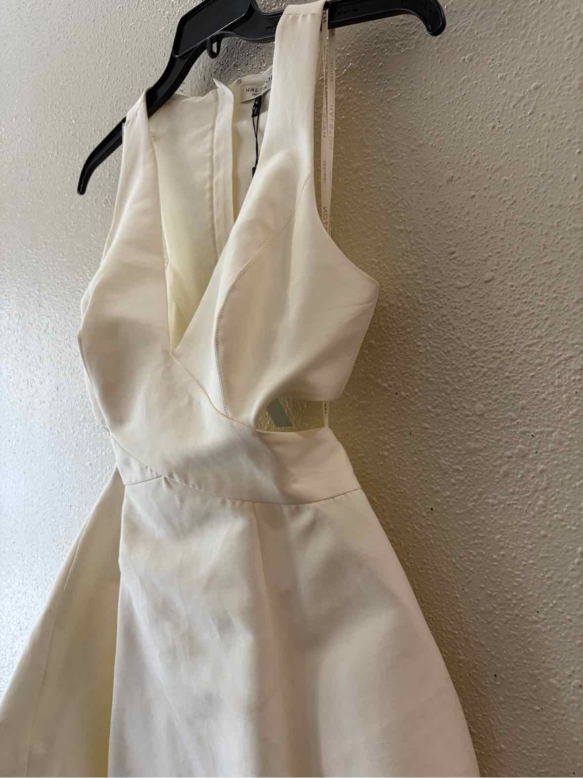 Halston Off White Size 6 Dress