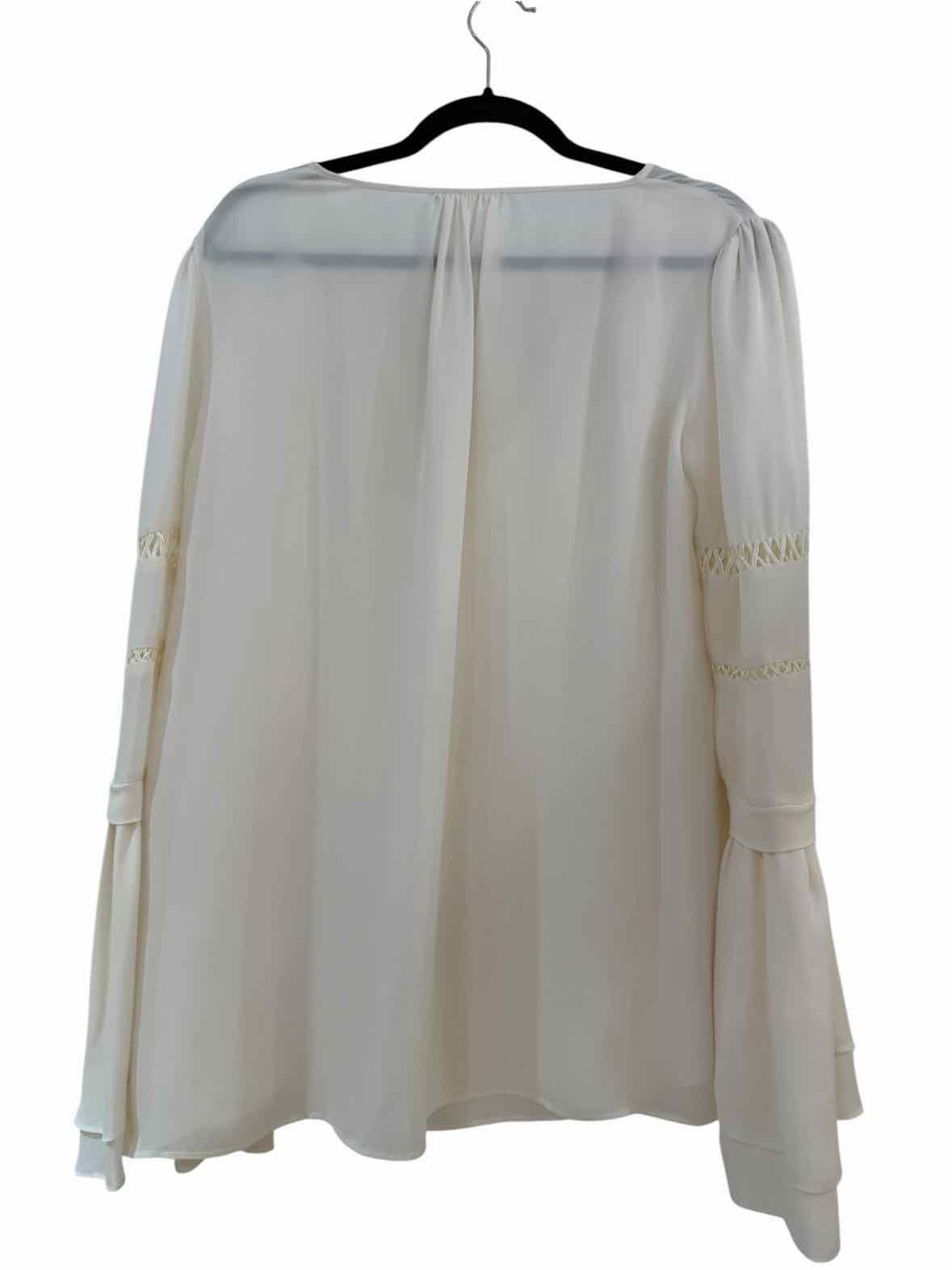 Parker White Size Fits a L Shirt