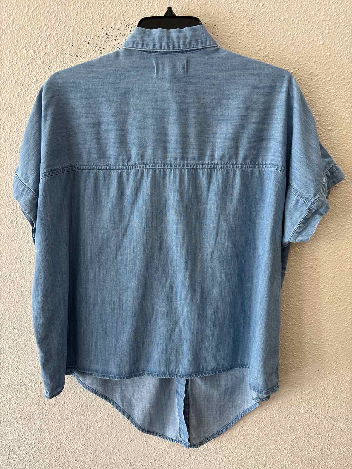Madewell Light Blue Size M Shirt