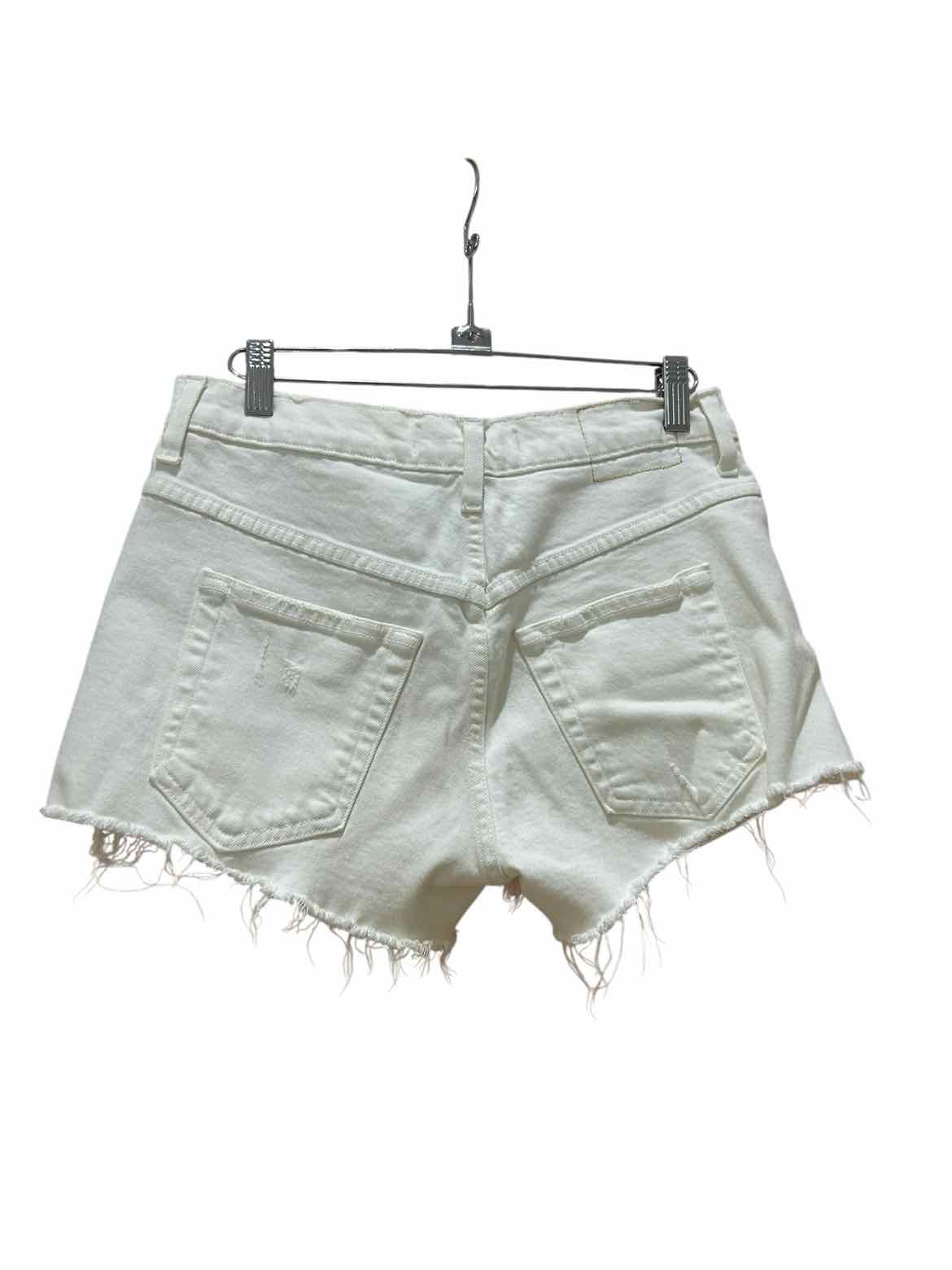 AMO White Size 25 Shorts