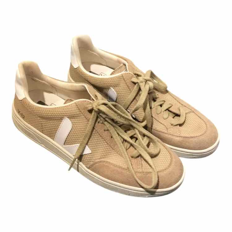 Veja Tan Size 9.5 Shoes