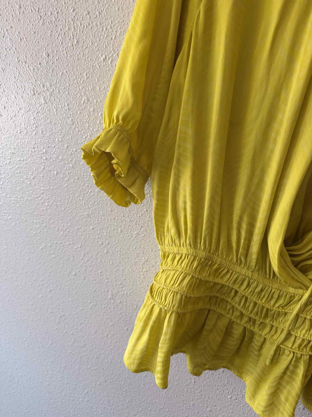 Current Air neon yellow Size M Shirt
