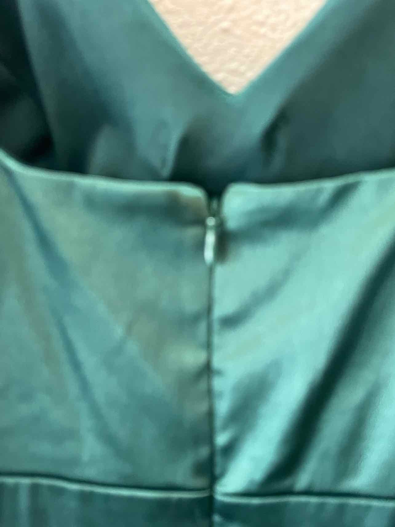 Xscape Green Size 2 Dress