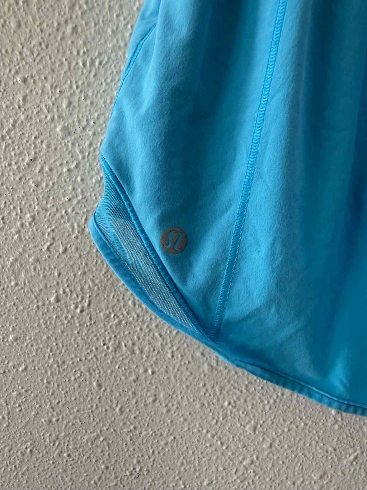 Lululemon Aqua Size 4 Shorts