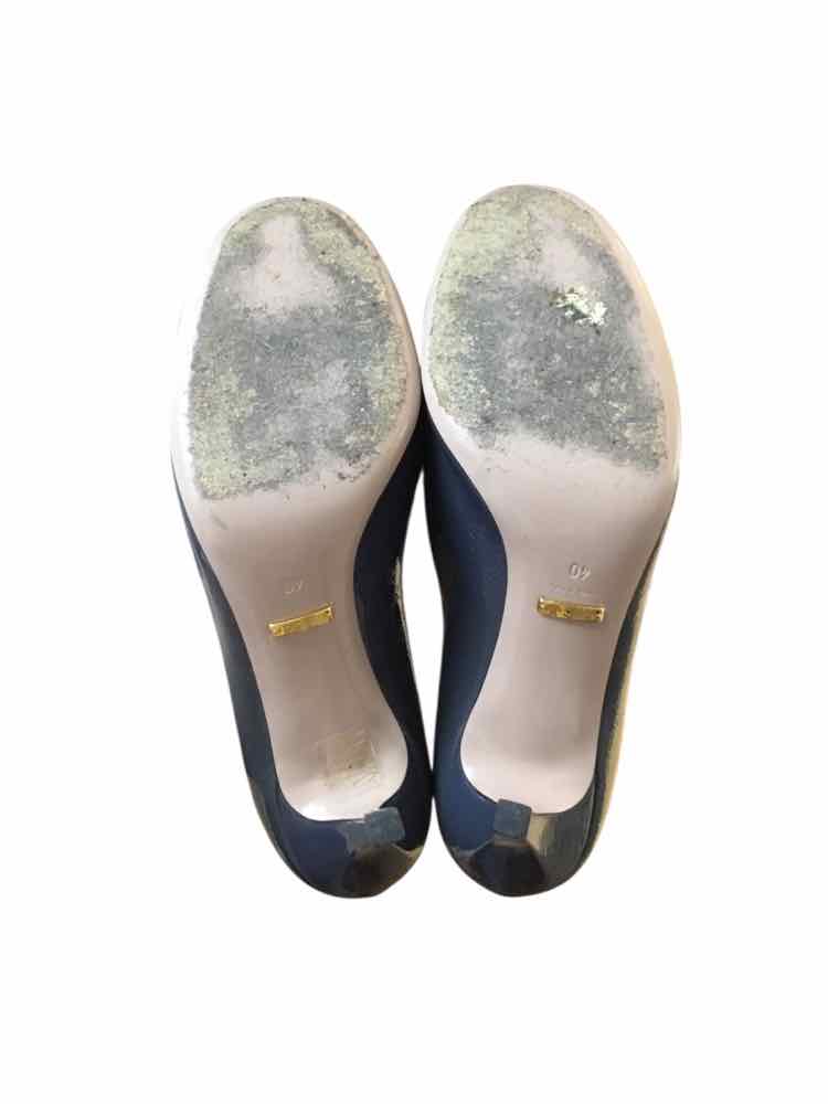 Gucci grey Size 40 Shoes