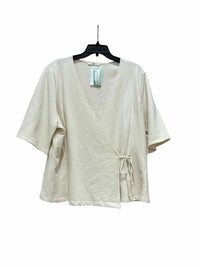 nlt Ivory Size 3XL Shirt