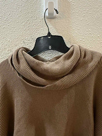 PLANET by Lauren G Brown Size One Size Sweater
