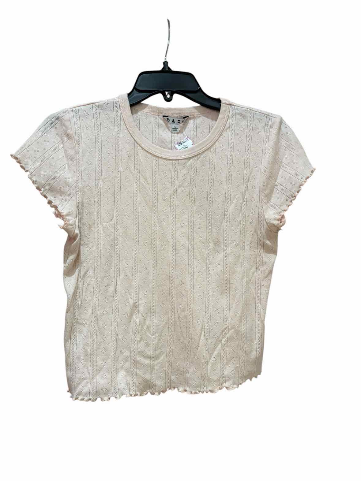 Daze Light Pink Size XL Shirt