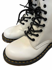 Doc Martens White Size 9 Shoes