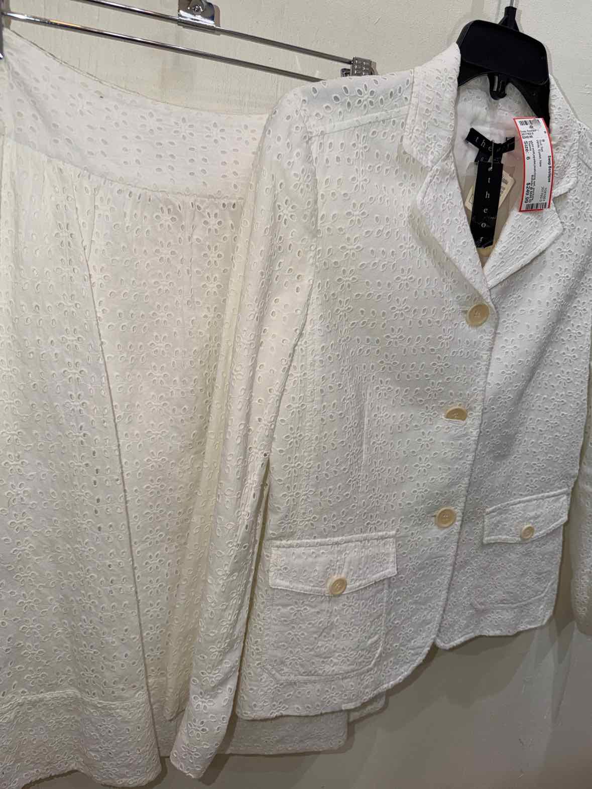 Theory White Size 6 Suit Set