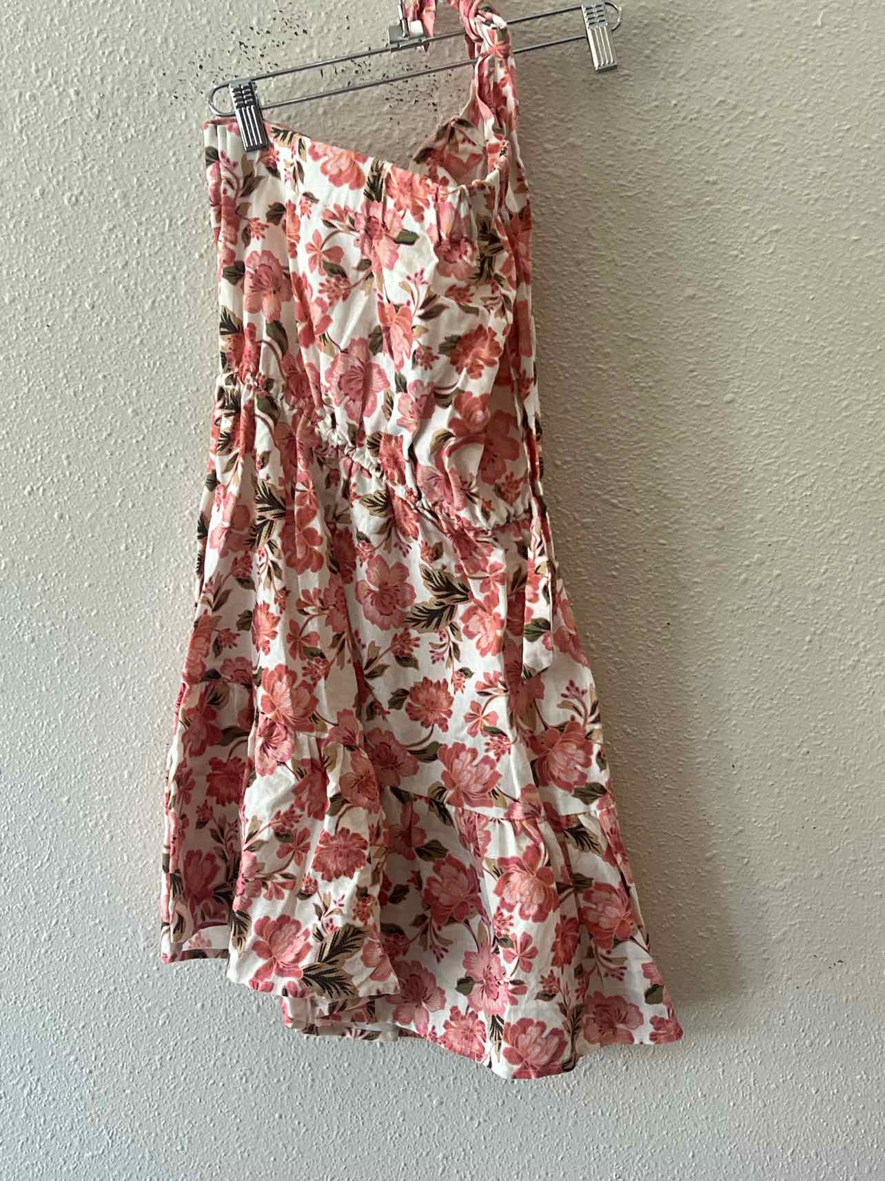 kivari White Multi Size 6 Dress