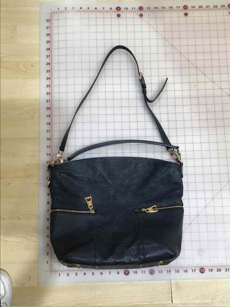 Louis Vuitton Melie Black Handbag