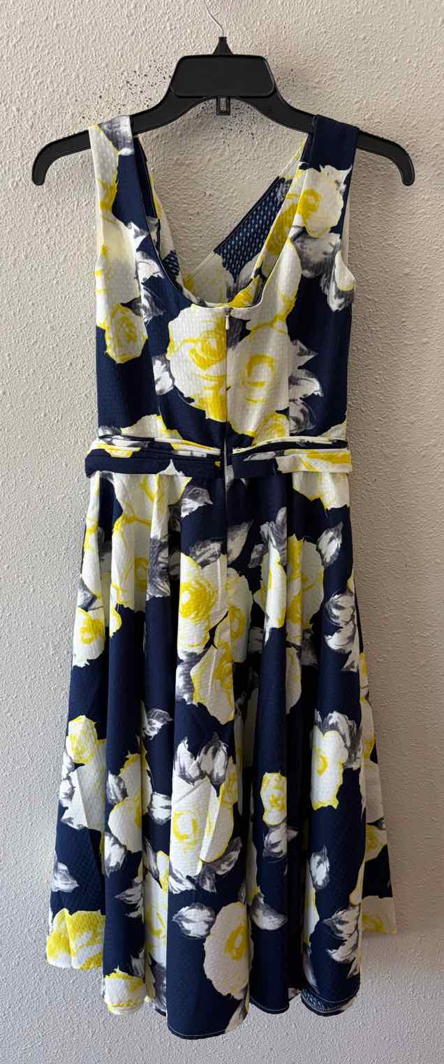Iconic by Unique Vintage navy multi Size M Dress