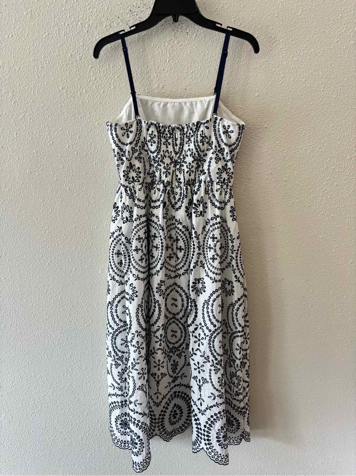 Steve Madden White and navy Size 8 Dress