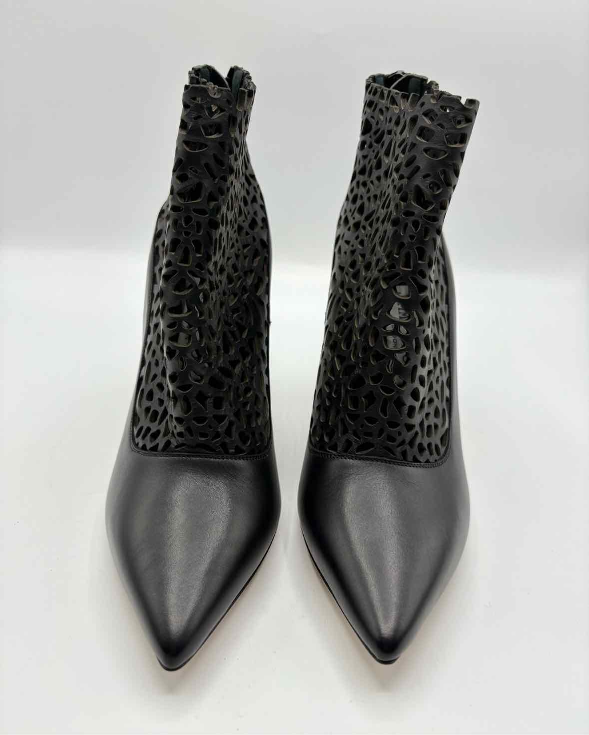 Jimmy Choo Black Size 37.5 Shoes