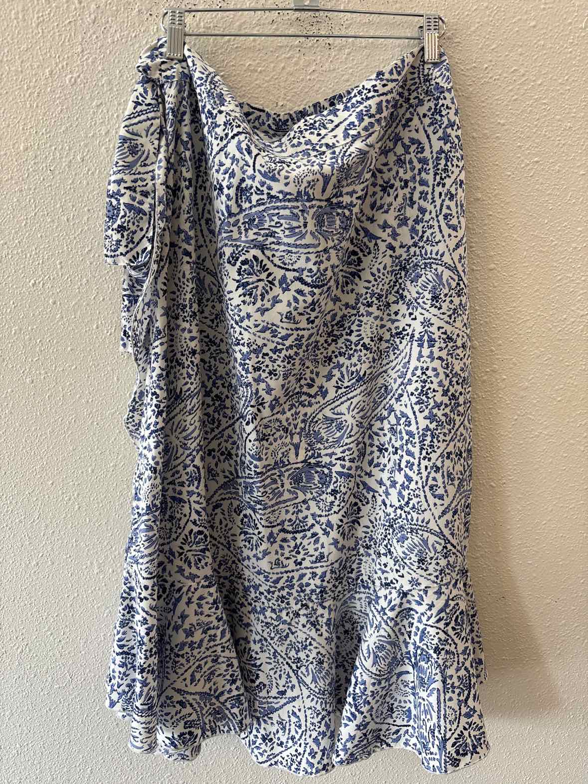 thml White and Blue Size L Skirt