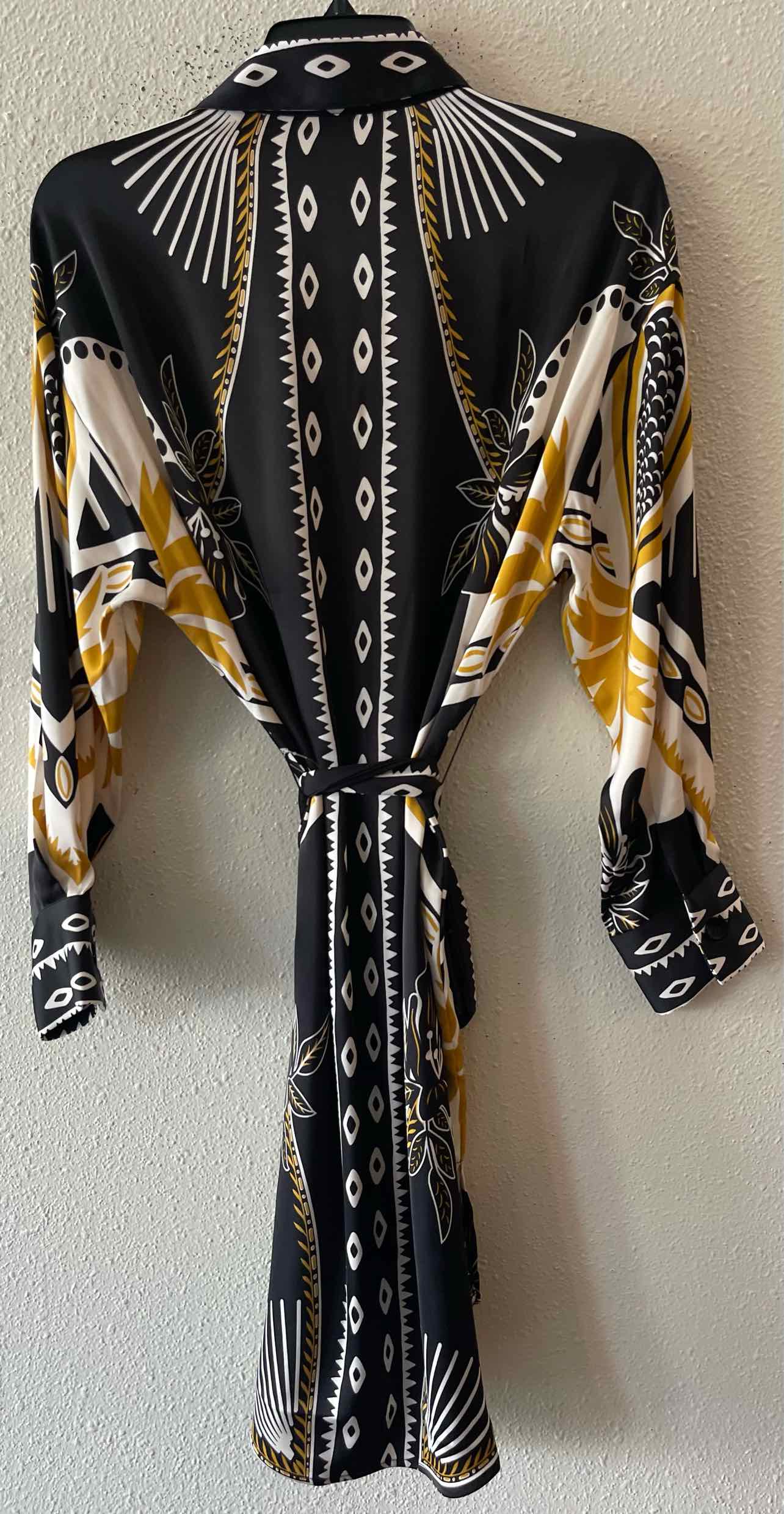 House of Harlow Cream and Black Size XS Dress