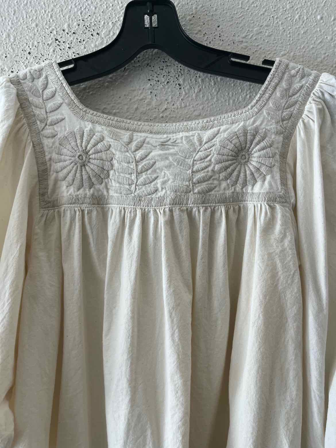 Mi Golondrina Beige Size XS Shirt