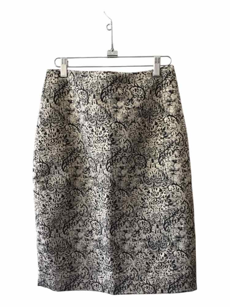 Isaac Mizrahi for Target black and beige Size 4 Skirt