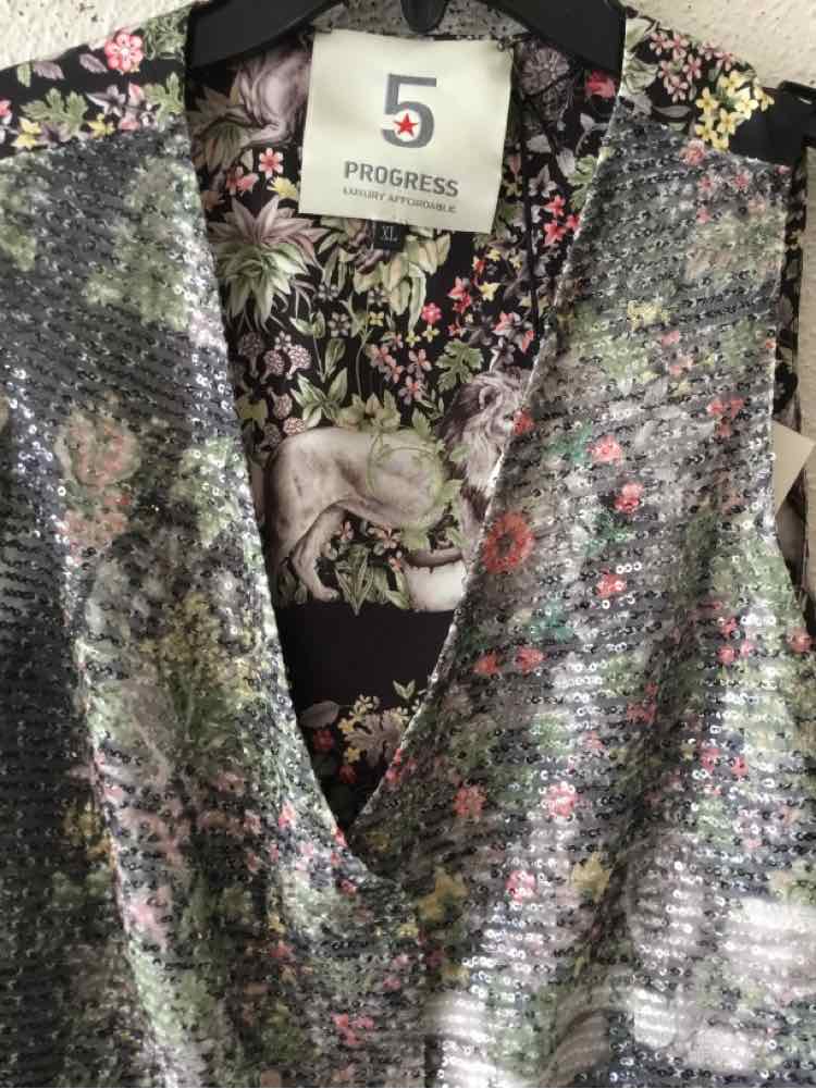 5 Progress Multi Size XL Vest