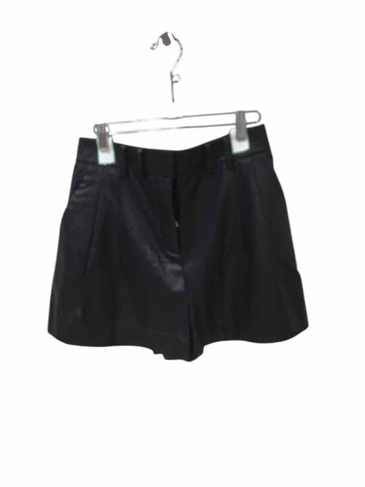 Guess Black Size M Shorts