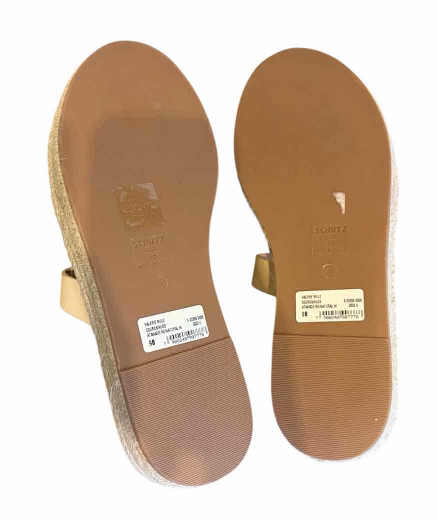 Schutz Cream Size 9 Shoes