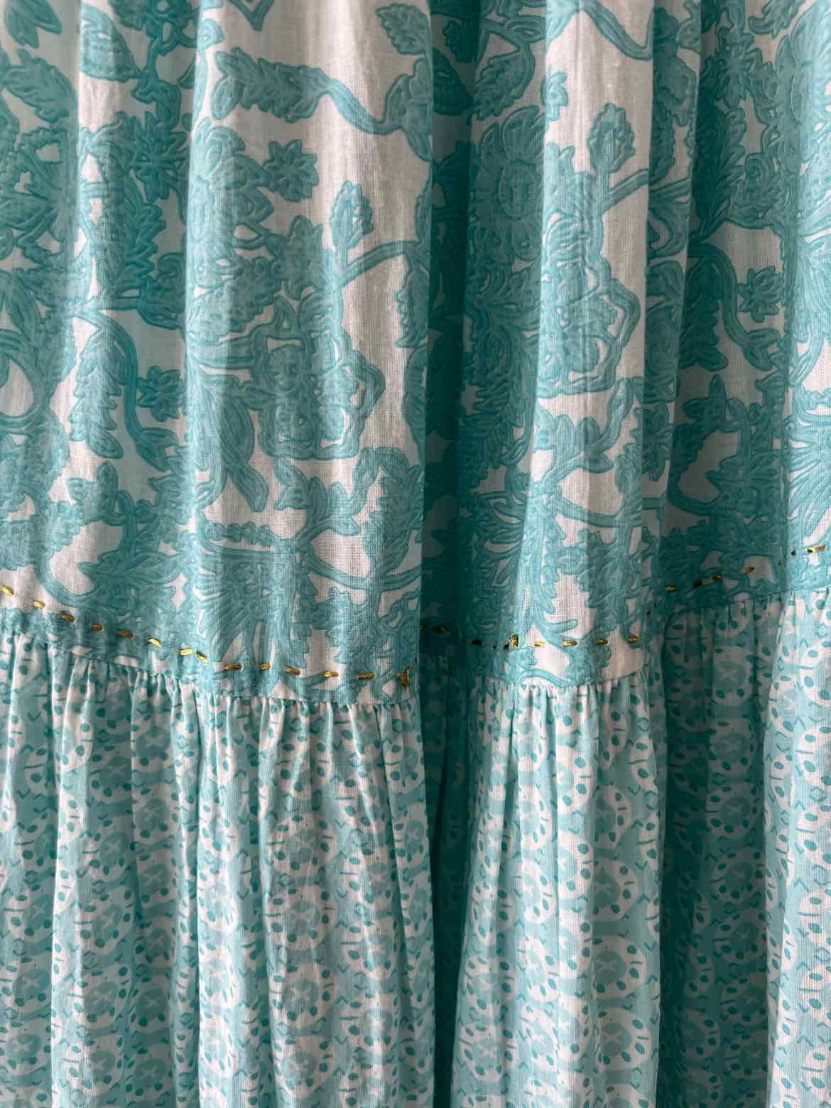 Ro's Garden light blue and white Size XS Dress