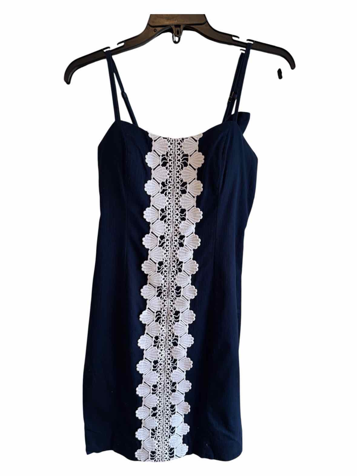 Lilly Pulitzer Navy and White Size 2 Dress