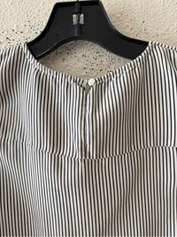 Everlane Black and white Size 6 Shirt