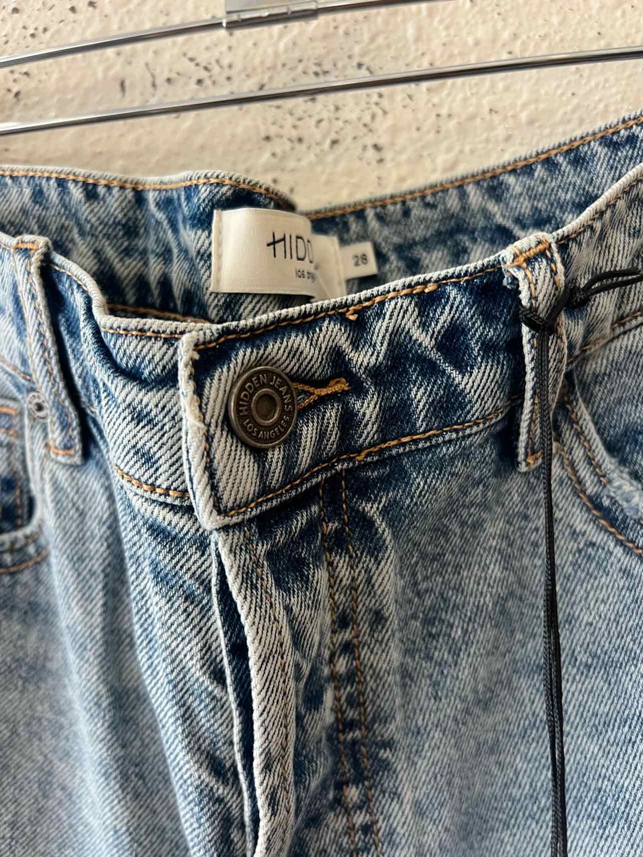 Hidden Jeans Light Wash Size 28 Jeans