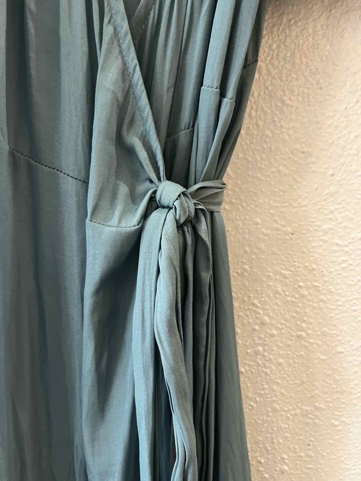 Grade & Gather Hunter Green Size S Dress