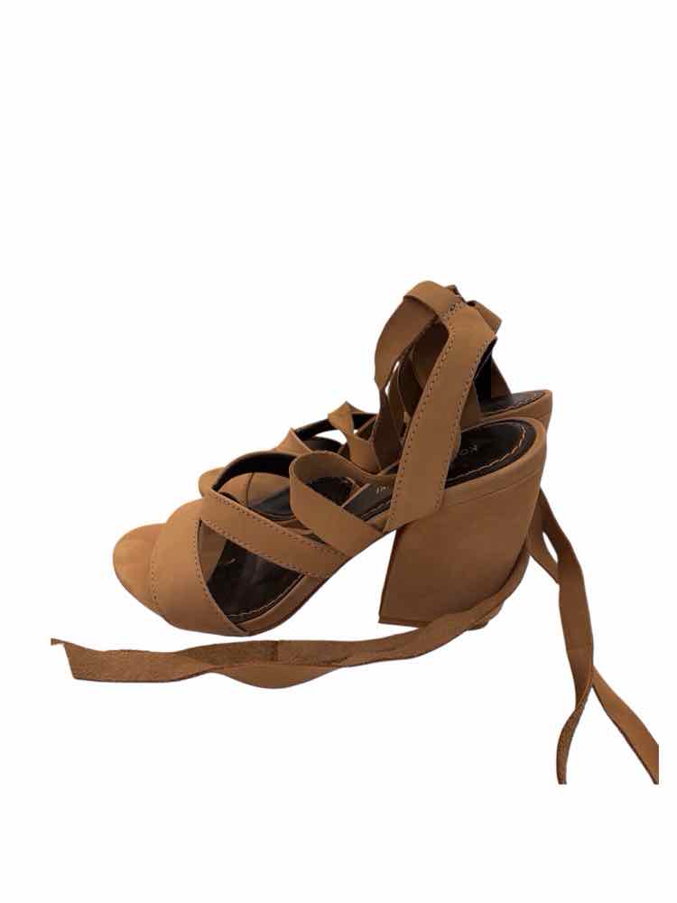 KOKO & PALENKI Beige Size 8 Shoes