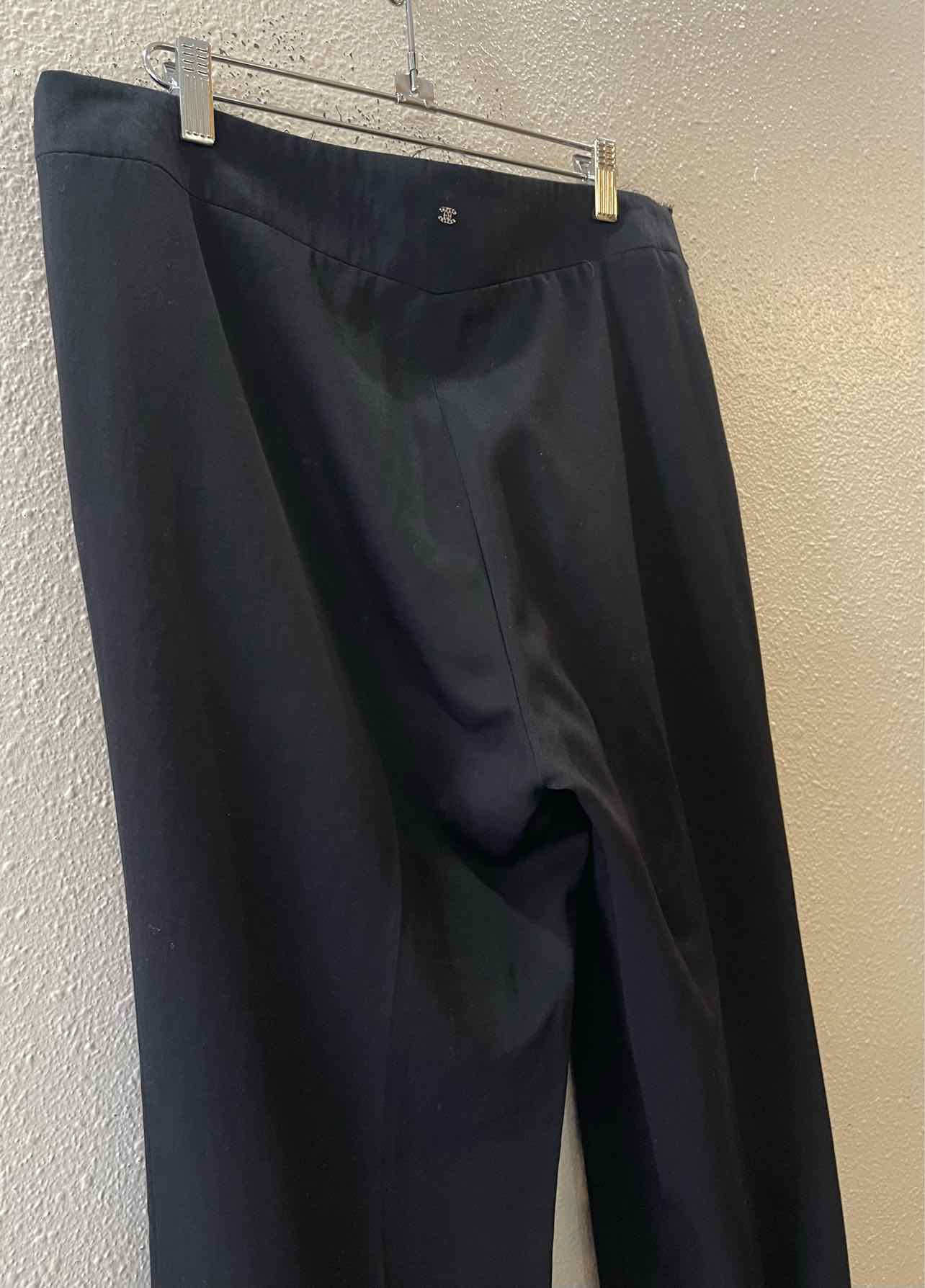 Chanel Black Size 46 Pants