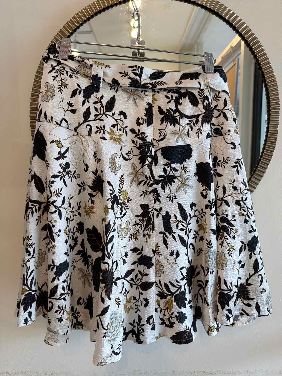 A.L.C. white black and blue Size 2 Skirt