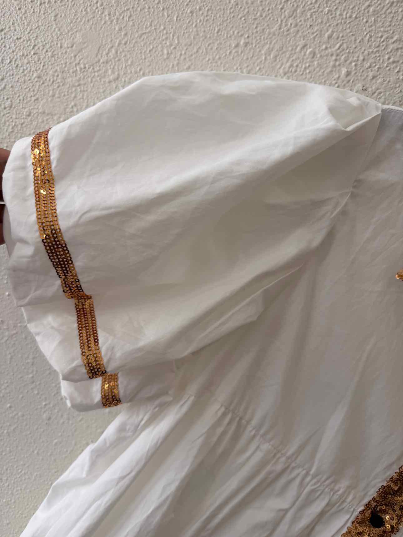 Fantastic Fawn White and Gold Size L Dress