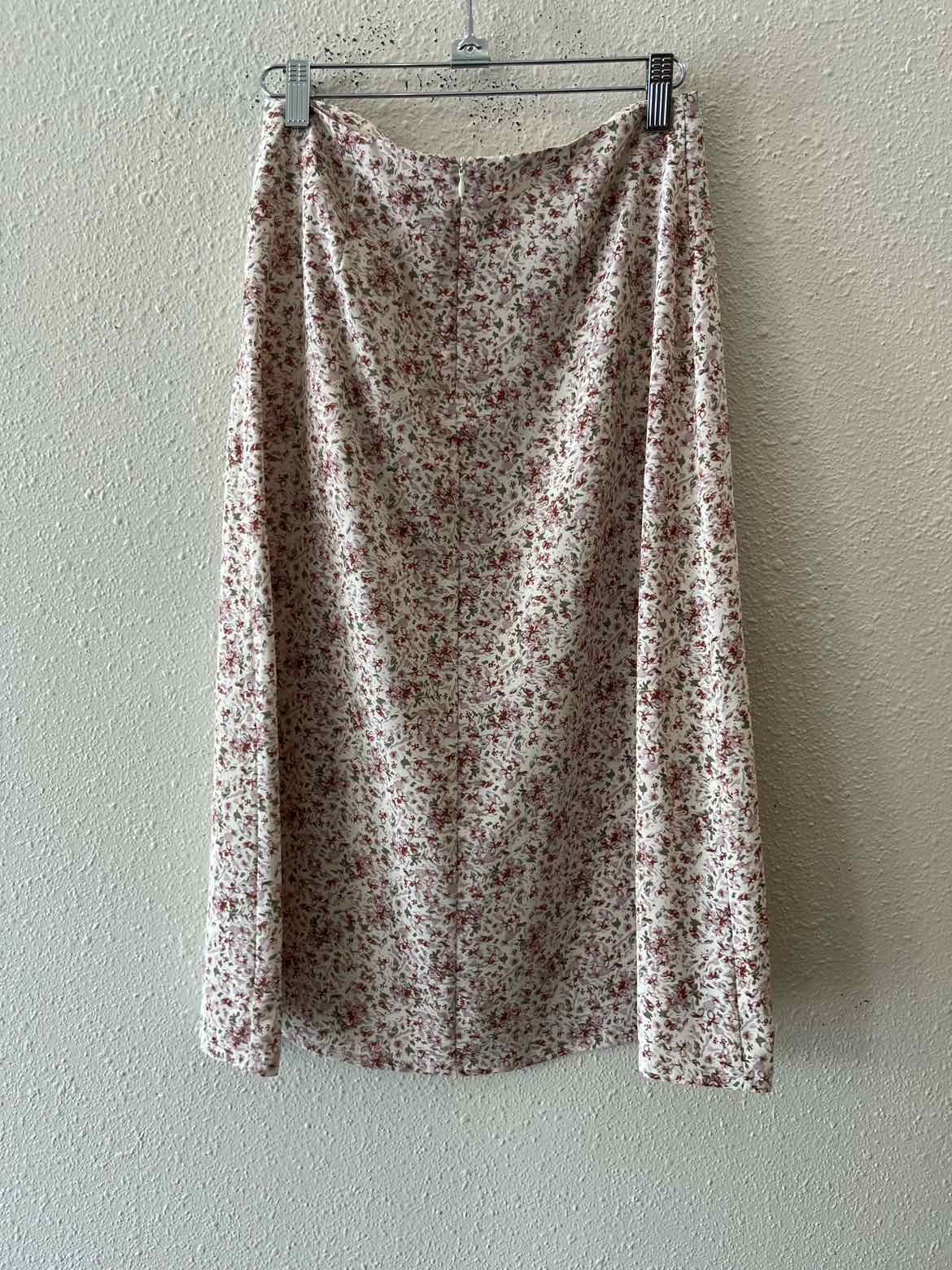 Grade & Gather White Multi Size S Skirt