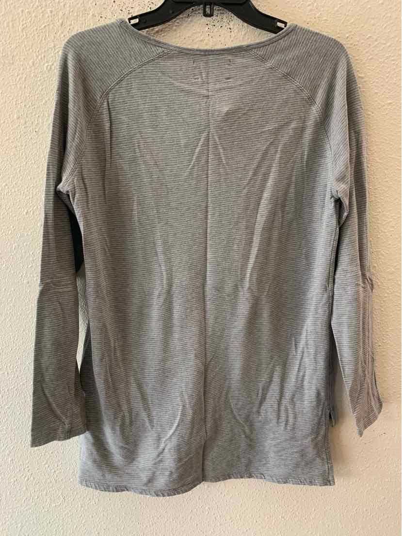tasc Grey and white Size M Shirt