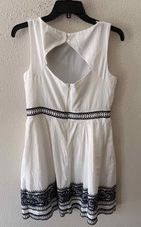 Taylor White and navy Size 8 Dress