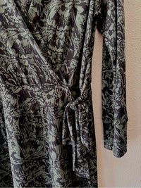 Veronicam Black and Green Size L Romper