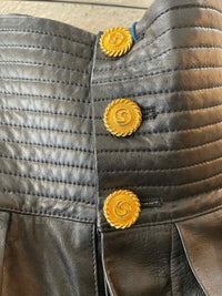 Gucci Black Size 40 Pants